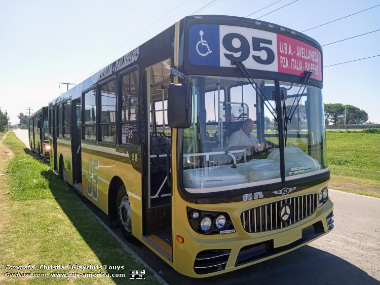 Mercedes-Benz OH 1621 L SB - La Favorita Favorito GR 95/2016 - Ant.Arg
AG 512 JM (sin patentar al momento de la imagen)
[url=https://bus-america.com/galeria/displayimage.php?pid=66244]https://bus-america.com/galeria/displayimage.php?pid=66244[/url]
[url=https://bus-america.com/galeria/displayimage.php?pid=66245]https://bus-america.com/galeria/displayimage.php?pid=66245[/url]
[url=https://bus-america.com/galeria/displayimage.php?pid=66246]https://bus-america.com/galeria/displayimage.php?pid=66246[/url]
[url=https://bus-america.com/galeria/displayimage.php?pid=68175]https://bus-america.com/galeria/displayimage.php?pid=68175[/url]

Línea 95 (Buenos Aires), interno 25

Fotografía y gentileza: Christian "Glaychris" Louys
