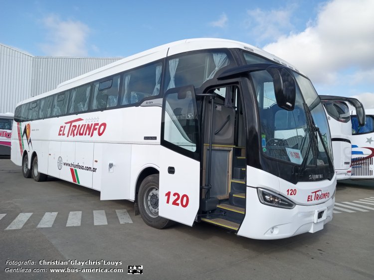 Mercedes-Benz O 500 RS - Saldivia A365/1200 - El Triunfo
FAT-2603 (patente provisoria)
[url=https://bus-america.com/galeria/displayimage.php?pid=66037]https://bus-america.com/galeria/displayimage.php?pid=66037[/url]

El Triunfo, interno 120

Fotografía y gentileza: Christian "Glaychris" Louys
