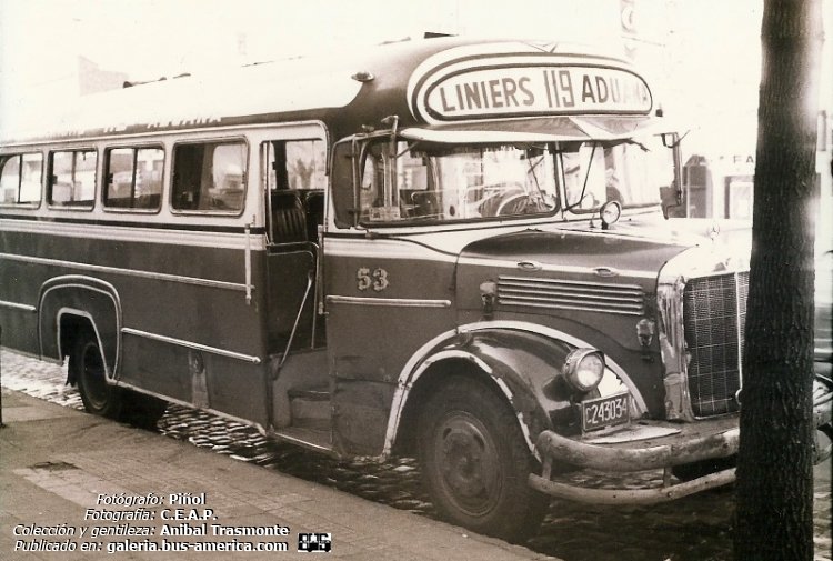 Mercedes-Benz L 312 - Vaccaro - Versailles
C.243034

Línea 119 (Buenos Aires), interno 53

Fotógrafo: Piñol
Archivo: C.E.A.P.
Colección y gentileza: Anibal Trasmonte

Puede conocer la historia de esta línea en: [url=http://bus-america.com/revista/Notas/119.htm]Revista Bus América, línea 119, su história[/url]

Archivo posteado por segunda vez, originalmente posteado en 2018
