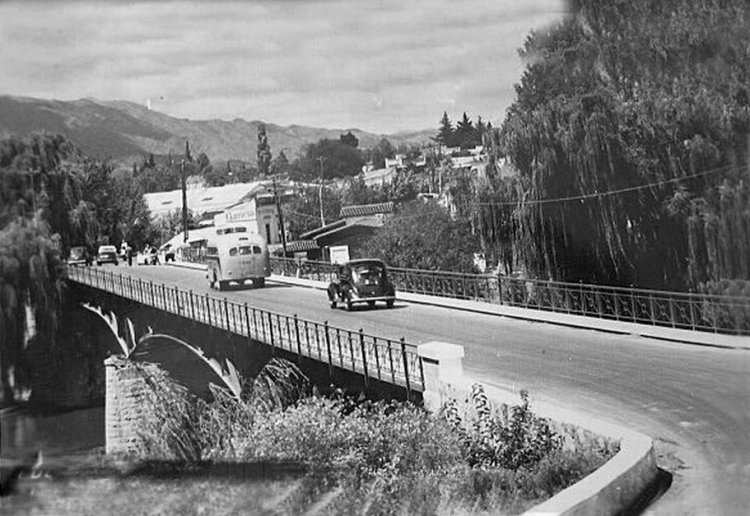 S.I.C.A. - El Serranito
Fotógrafo: ¿?
Colección y gentileza: ASF de Fotos Históricas de Chile en facebook
