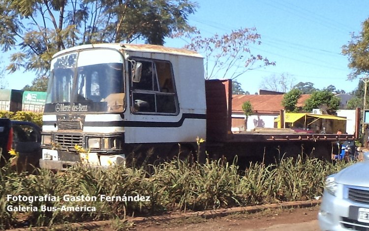 Mercedes-Benz OF 1214 - San Miguel - Particular
Un frontalito que han transformado en camión

Fotografía: Gastón Fernández
Palabras clave: GF