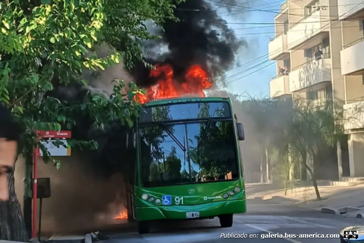 Mercedes benz OHL 1618 - Metalpar Iguazu 2010 - Ute Los Andes -El Cacique
Foto Sitio Andino
Palabras clave: furlabus