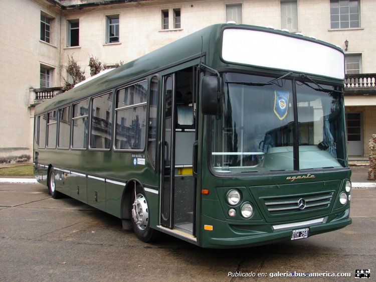 Mercedes-Benz OH 1718 L SB - Ugarte Europeo - Ejercito Argentino
Foto Zona Militar.com
Palabras clave: FURLABUS