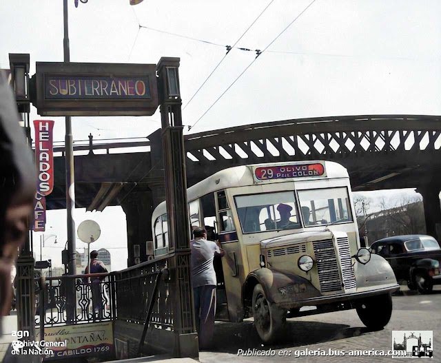 Bedford OB - GM (ensamblada en Argentina) - MTN
BUENOS AIRES
¿2C284-7OM?
[url=https://bus-america.com/galeria/displayimage.php?pid=14747]https://bus-america.com/galeria/displayimage.php?pid=14747[/url]
[url=https://bus-america.com/galeria/displayimage.php?pid=31199]https://bus-america.com/galeria/displayimage.php?pid=31199[/url]
[url=https://bus-america.com/galeria/displayimage.php?pid=62937]https://bus-america.com/galeria/displayimage.php?pid=62937[/url]


Línea 29 (Buenos Aires)

Foto Archivo general de la nación
Extraído de Mendoza Antigua
Palabras clave: Furlabus