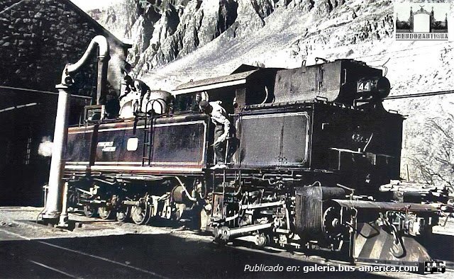 Kitson Meyer (en Argentina) - Ferrocarriles Argentino , FF.CC.Gral.Belgrano
Fotógrafo: indeterminado de momento
En la fotografía: personas indeterminadas de momento
Fotografía colección de: Tren Rodante
Originalmente posteada en: [url=https://www.ferrocarril-trasandino.com.ar/materialrodante/]Ferrocarril Trasandino .com.ar[/url]
Extraído de: Mendoza Antigua
Palabras clave: furlabus