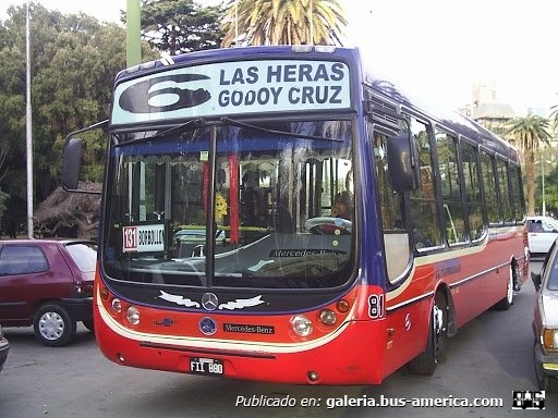 Mercedes-Benz OH 1315 L SB - Metalpar Tronador - El Plumerillo
FII880

Línea 131 (Mendoza), interno 81

Chiquitin de piso bajo.
Foto Diario Somos.
Palabras clave: f u r l a b u s