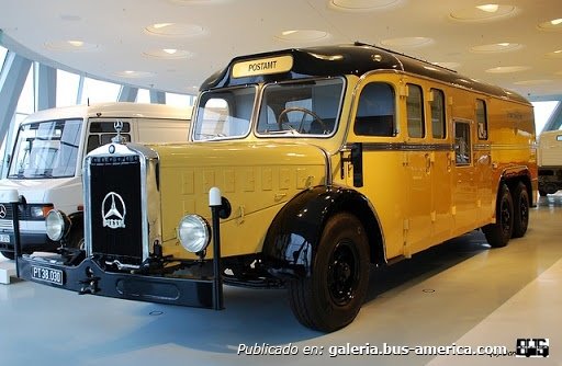 Mercedes-Benz O 10000 - Deutsche Post
¿PT 38 030?

Fot Dan Sieben.
Palabras clave: FURLABUS