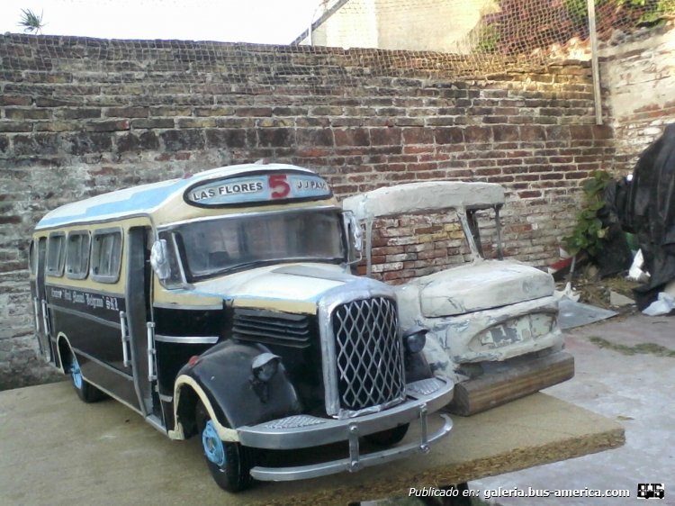 Mercedes-Benz LO 911 - Alcorta - General Manuel Belgrano (Maqueta)
Línea 5
(Datos de izquierda a derecha)
