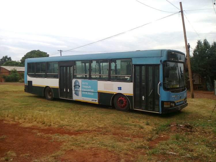 Mercedes-Benz OH 1621 L - Metalpar - Particular
CNS 634
EX EXPRESO LOMAS

http://galeria.bus-america.com/displayimage.php?pid=33131
http://galeria.bus-america.com/displayimage.php?pid=33132
http://galeria.bus-america.com/displayimage.php?pid=33133
http://galeria.bus-america.com/displayimage.php?pid=33135
