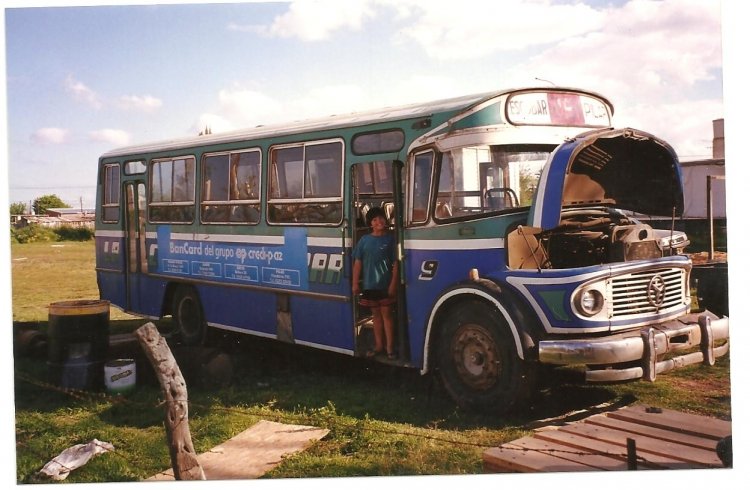 Mercedes-Benz LO 1114 - La Nueva Estrella - La Central De Escobar
Línea 291 - Interno 9
