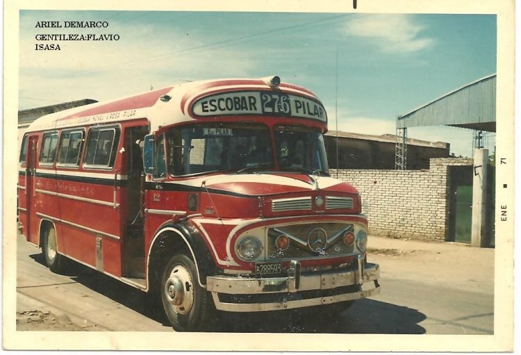 Mercedes-Benz LO 1112 - La Unión - Cía La Isleña
B 288593
Línea 276 - Interno 12
