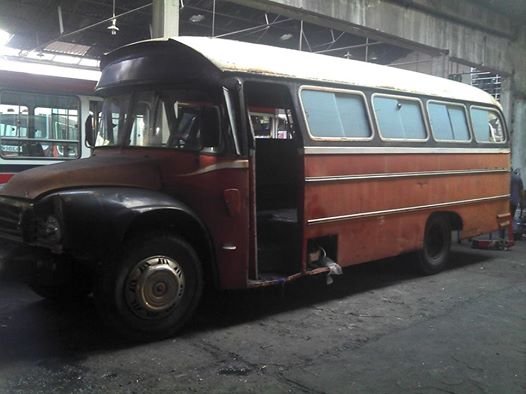 Bedford J6LZ1 - El Detalle 
RESTAURACIÓN
ESTE BEDFORD ENTRO HACE POCO PARA RESTAURACION PERTENECE A LAS 109 CARROCERIA EL DETALLE, CREO DEBE SER DEL AÑO 64 65, EN UN FUTURO VEREMOS COMO SALE
Palabras clave: BETFORD RESTAURACION