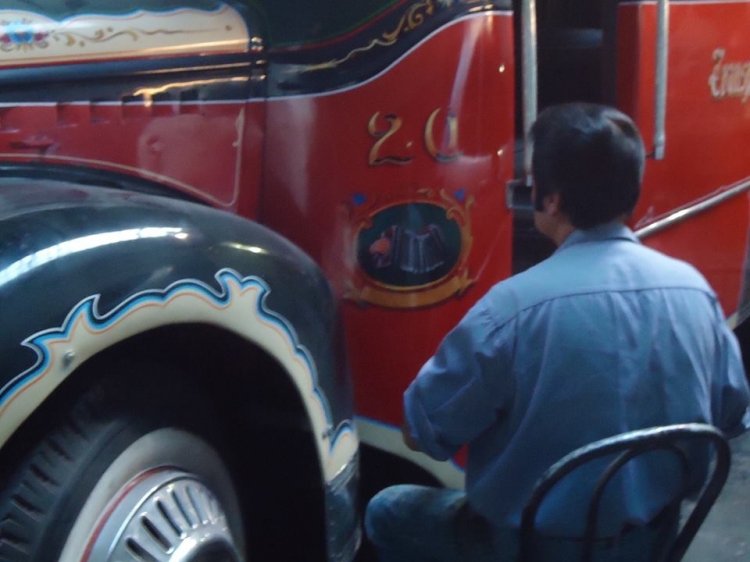 Chevrolet (G.M.C.) 1946 - F.A.C.A. - Nueve De Julio
UN GENIO EN ACTIVIDAD
"CACHO", UN FILETERO DE LA GUARDIA VIEJA, UNA EMINENCIA CON EL PINCEL

http://galeria.bus-america.com/displayimage.php?pid=30898
Palabras clave: 109 CHEVROLET 1946
