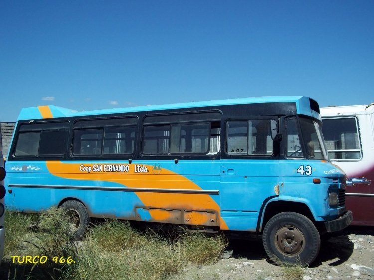Mercedes-Benz LO 608 D - Neocal - Coop San Fernando Ltda.
UN 608 PREPRADO PARA SER EL REPARTIDOR DE GAS OIL A LOS COCHES Y QUEDO PARADO TODO ENTERO POR DENTRO Y CON LOS TANQUES EN SU INTERIOR.
Palabras clave: COOP SAN FERNANDO.