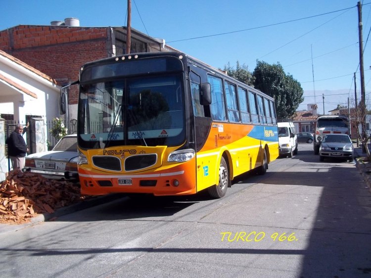 EMPRESA TAURO.
JXX091
UN VIEJO COCHE, Q DURO UN AÑO EN LA EMPRESA DE ROSARIO DE LA FRONTERA (SALTA). ESTE COCHE ES EL ACTUAL 202 DE LA LINEA 722 DE TIGRE (BS AS).
Palabras clave: TAURO.