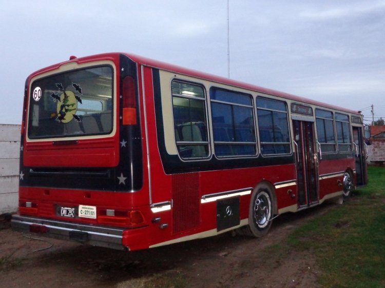Mercedes-Benz OH 1621 L - Ugarte - Servicio Particular
CWU 292
Ex Linea 109 - Ex Interno 27

Imagen: Leo Javier (leobahia24)

http://galeria.bus-america.com/displayimage.php?pid=31446
http://galeria.bus-america.com/displayimage.php?pid=31448
http://galeria.bus-america.com/displayimage.php?pid=31450
http://galeria.bus-america.com/displayimage.php?pid=31451
http://galeria.bus-america.com/displayimage.php?pid=31452
http://galeria.bus-america.com/displayimage.php?pid=31453
