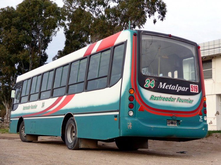 Mercedes-Benz OF 1418 - Metalpar - Rastreador Fournier
HYI 775
Línea 519 - Interno 24

Imagen: Leo Molina (leobahia24)
