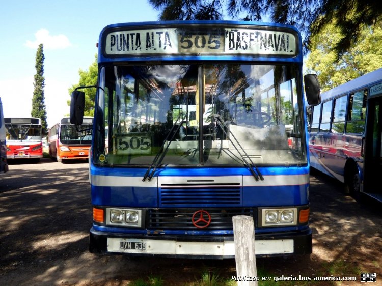 Mercedes-Benz - Ei-Var - Compañia Belgrano
C 1600409 - UVN 639
Línea 505 - Interno 8

Imagen: Leo Molina (leobahia24)
