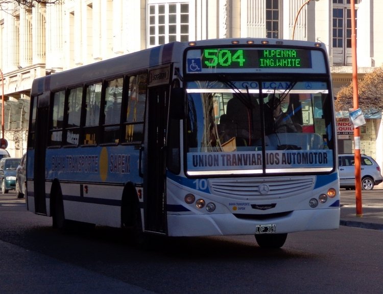 Mercedes-Benz OF 1418 - Metalpar - Bahía Transporte SAPEM
LDP 319
Línea 504 - Interno 10 

Imagen: Leo Molina (leobahia24)

