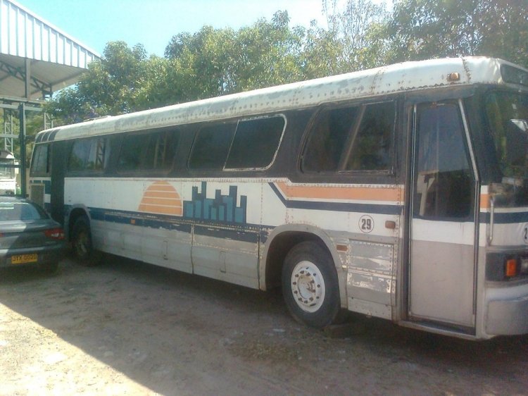 Independencia Centauro - ex Tala Pando
JYO0001
http://galeria.bus-america.com/displayimage.php?pid=31923

Carrocería nacional basada en los G.M.
Palabras clave: uruguay