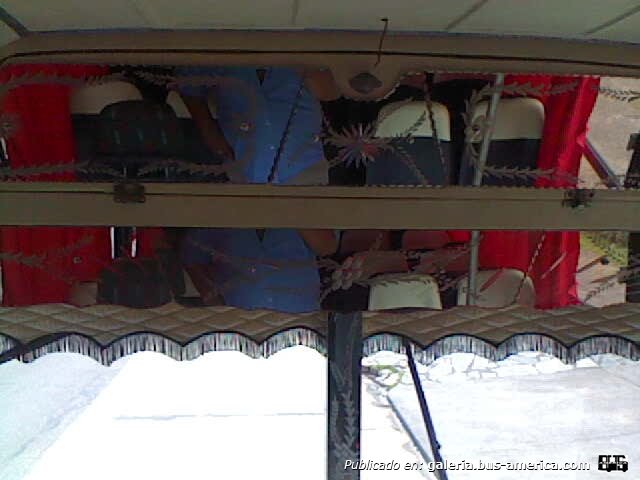 Mercedes-Benz OH 1420 - San Juan - Ricartour
http://galeria.bus-america.com/displayimage.php?pid=35259
