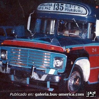 Ford (F.M.A.) - General Roca - Lope De Vega
Línea 135 - Interno 24

Fotgrafía: Ricardo Cristófaro
