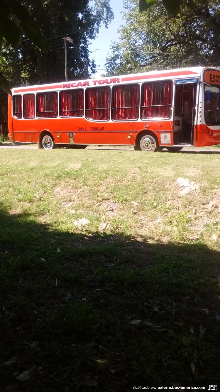 El que use hoy
El 74 de ricar tour
