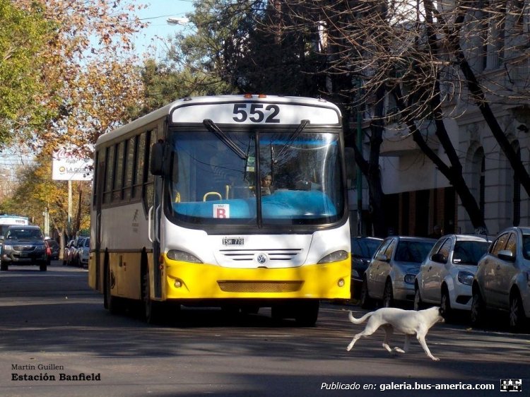Volkswagen 17-230 - Galicia - Autobuses Santa Fé S.R.L.
ISH 778
Línea 552 - Interno 2255
Los galgos... Qué mejor título para la foto, ¿no?. Autobuses Santa Fe, 6 líneas, unos 11 ramales que en su mayoría salen y terminan en el mismo lugar: estación Lomas y Puente La Noria. Imagen para uno de los tantos Galicia's que trajeron, son ex Ciudad de Córdoba, todos andan en la 552.
Palabras clave: GALICIA VW 552