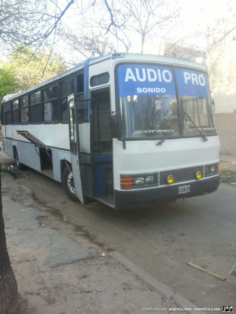 Mercedes-Benz OH 1419 - De.Ca.Ro.Li. - Particular
S 540734 - RQT 991
MERCEDES BENZ OH1419/60 TRONADOR

http://galeria.bus-america.com/displayimage.php?pid=38718
http://galeria.bus-america.com/displayimage.php?pid=38719
Palabras clave: MERCEDES BENZ OH1419 DE.CA.RO.LI TRONADOR