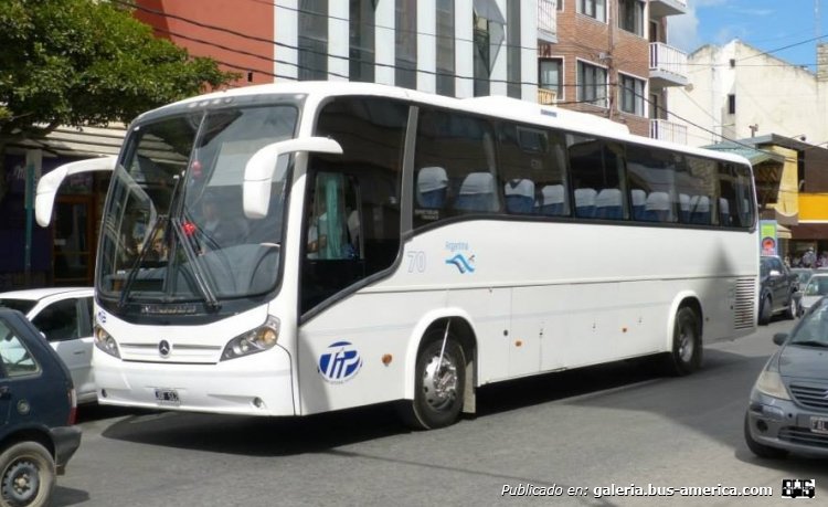 Mercedes-Benz O-500 - Neobus (en Argentina) - T.I.P.
En el centro de San Carlos de Bariloche.

Fotografía: José Aparicio.
Palabras clave: Mercedes-Benz Neobus