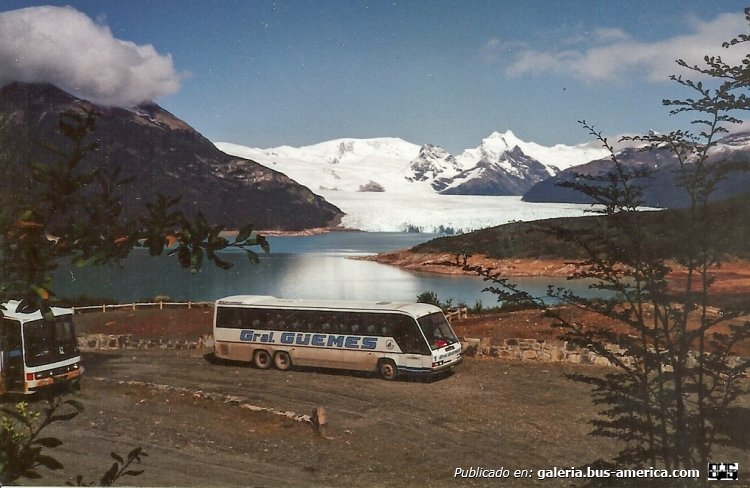 Mercedes-Benz OH 1419 - Carlos Decaroli PM 18 B - Gral. Guemes
Glaciar Perito Moreno
Palabras clave: ROSARIO DE.CA.RO.LI