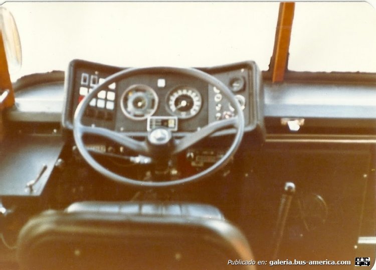 Mercedes-Benz O 140 - Gral. Güemes - Gral. Güemes
[url=https://bus-america.com/galeria/displayimage.php?pid=47532]https://bus-america.com/galeria/displayimage.php?pid=47532[/url]

Gral. Güemes (Prov. Santa Fe), interno 8

Detalle del tablero despues del recarrozado
(Vista interior de la unidad)
Palabras clave: GUEMES ROSARIO