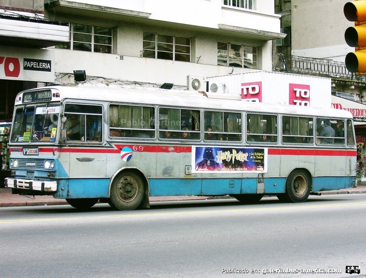 Leyland Worldmaster - CUTCSA Banda Oriental 70 - CUTCSA
Últimos meses de servicio en la empresa Cutcsa de Montevideo
Palabras clave: LEYLAND BANDA ORIENTAL CUTCSA MONTEVIDEO URUGUAY