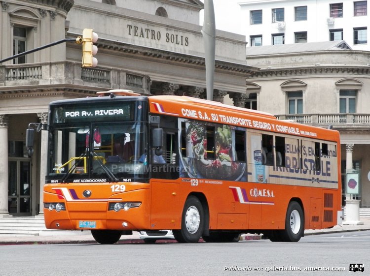 YUTONG ZK6108HGD (en Uruguay) - COMEsa
STC-1309

Uno de los 5 buses de éste modelo utilizados por la empresa COMEsa para la línea diferencial D-11. Interno 129 que cambió a un Marcopolo Viale que fue renumerado y pasado a los servicios suburbanos. Patente STC-1309

Foto: Pablo Martínez
Palabras clave: YUTONG CUMMINS COMESA MONTEVIDEO URUGUAY