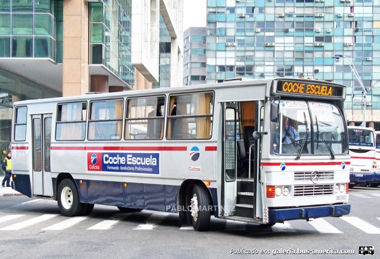 Mercedes-Benz OH 1318 - CAIO AMÉLIA (en Uruguay) - CUTCSA
Retirado ya de sus años de servicio de transporte de pasajeros, éste Caio actualmente cumple funciones de "coche escuela" para la empresa Cutcsa. Recibio pedaleras del lado del instructor así cómo asiento para el mismo. Patente SBG-5802

Foto: Pablo Martínez
Palabras clave: CAIO AMELIA MERCEDES CUTCSA MONTEVIDEO URUGUAY