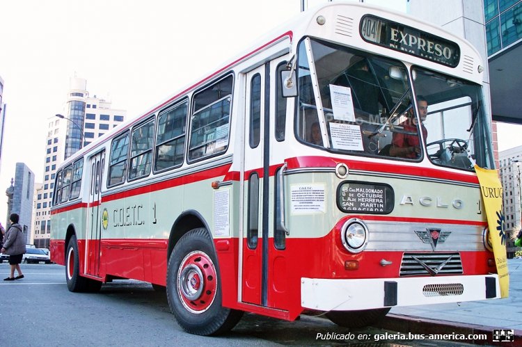 ACLO MKVI - Verheul - COETC
Línea 404 (Montevideo), interno 1
Ex coche 13, actual omnibus insignia de la cooperativa COETC de Montevideo.
Palabras clave: ACLO MKVI VERHEUL COETC