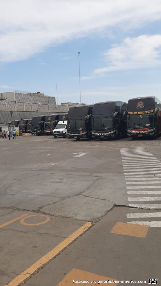 Marcopolo G7 Paradiso 1800 DD (en Perú) - Cruz del Sur
Fotógrafo: desconocido
Palabras clave: cruz del sur