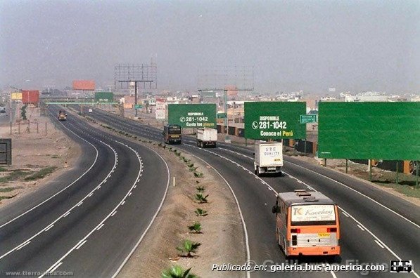 Marcopolo (para Perú) - Cruz del Sur
Fotógrafo: desconocido

[Datos de derecha a izquierda]
Palabras clave: cruz del sur