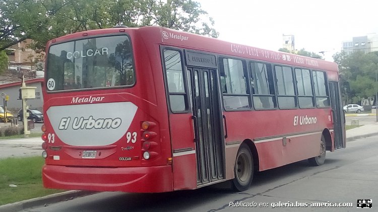 Mercedes-Benz OF 1418 - Metalpar Tronador 2010 - El Urbano
PCV 363

El Urbano, interno 93 (Parte de Atras)
