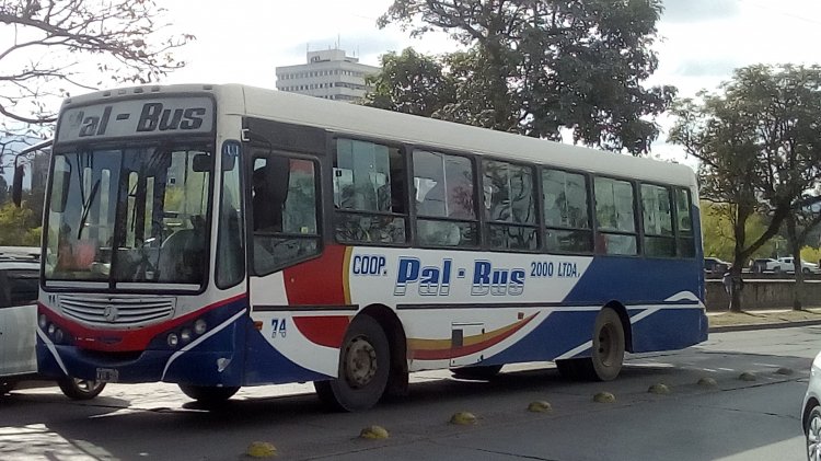 Mercedes-Benz OF 1418 - Metalpar Tronador 2010 - Pal Bus 2000
KVR 502

Línea 30 (San Salvador de Jujuy), interno 74
