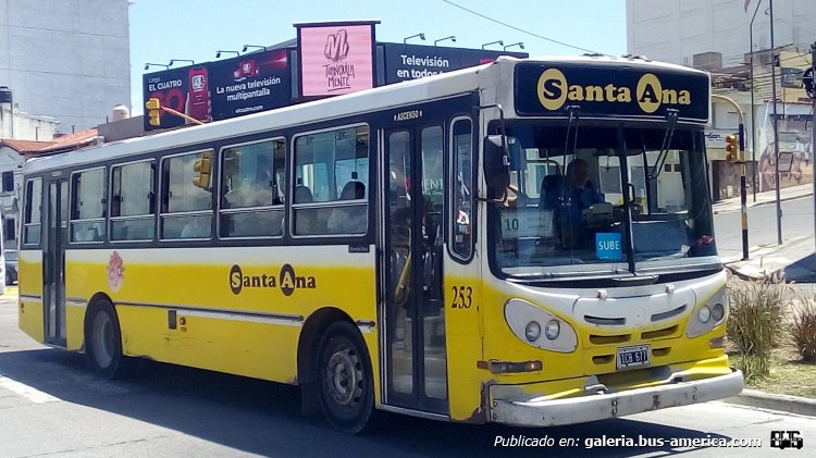 Mercedes-Benz OF 1418 - La Favorita - Santa Ana
ICB 677

Línea 10 (San Salvador de Jujuy), interno 253
