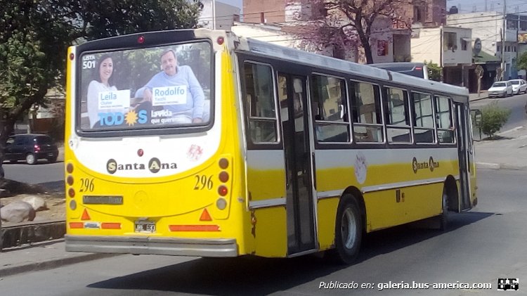 Mercedes-Benz OF 1418 - La Favorita - Santa Ana
JRE 693

Santa Ana, interno 296 (Parte de Atras)
