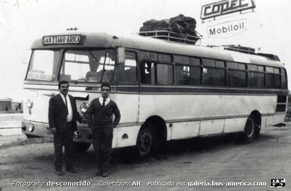 Isuzu - Franklin 61 - Santiago Arica
Fotógrafo: desconocido del cual buscamos información
Colección: A.R.

Puede conocer la historia de esta carrocera en: [url=https://www.bus-america.com/CHcarrocerias/Franklin/Franklin-histo.php]Historia de carrocerías Franklin[/url]
