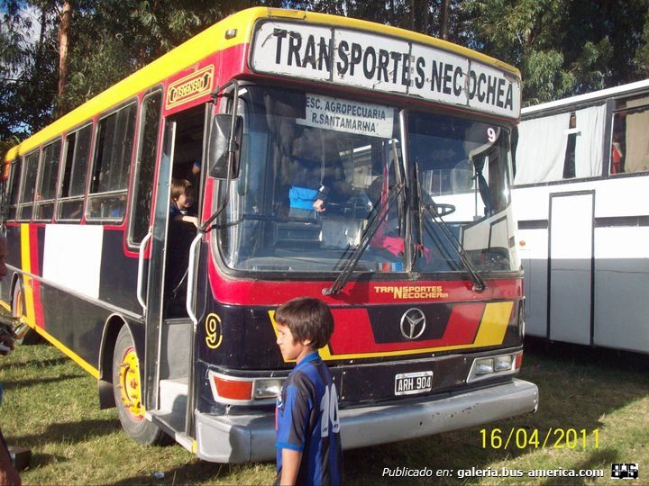 Transportes Necochea ex interno 9
Bus Tango OHL1320 con pasado como interno 15 en la empresa el Libertador de Mar del Plata (ARH904)
